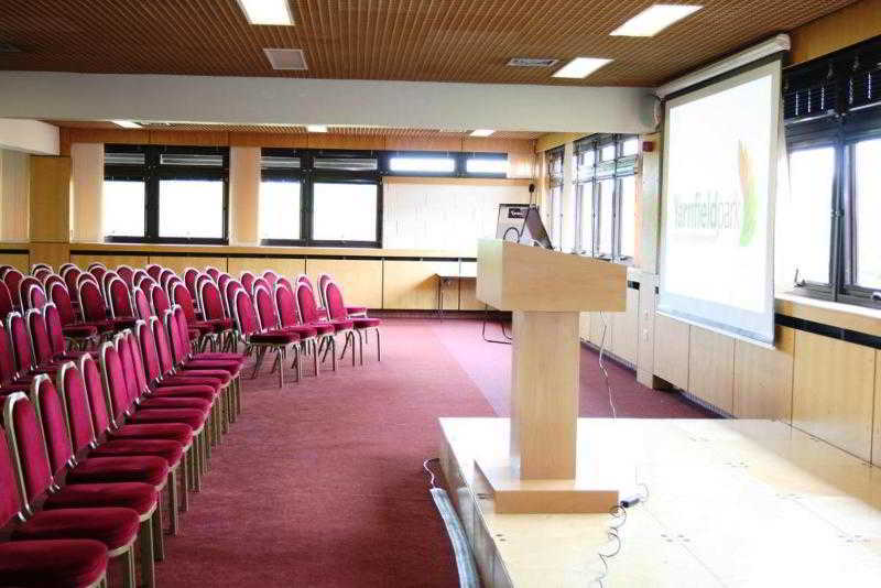 Yarnfield Park Training And Conference Centre Ξενοδοχείο Stone  Εξωτερικό φωτογραφία