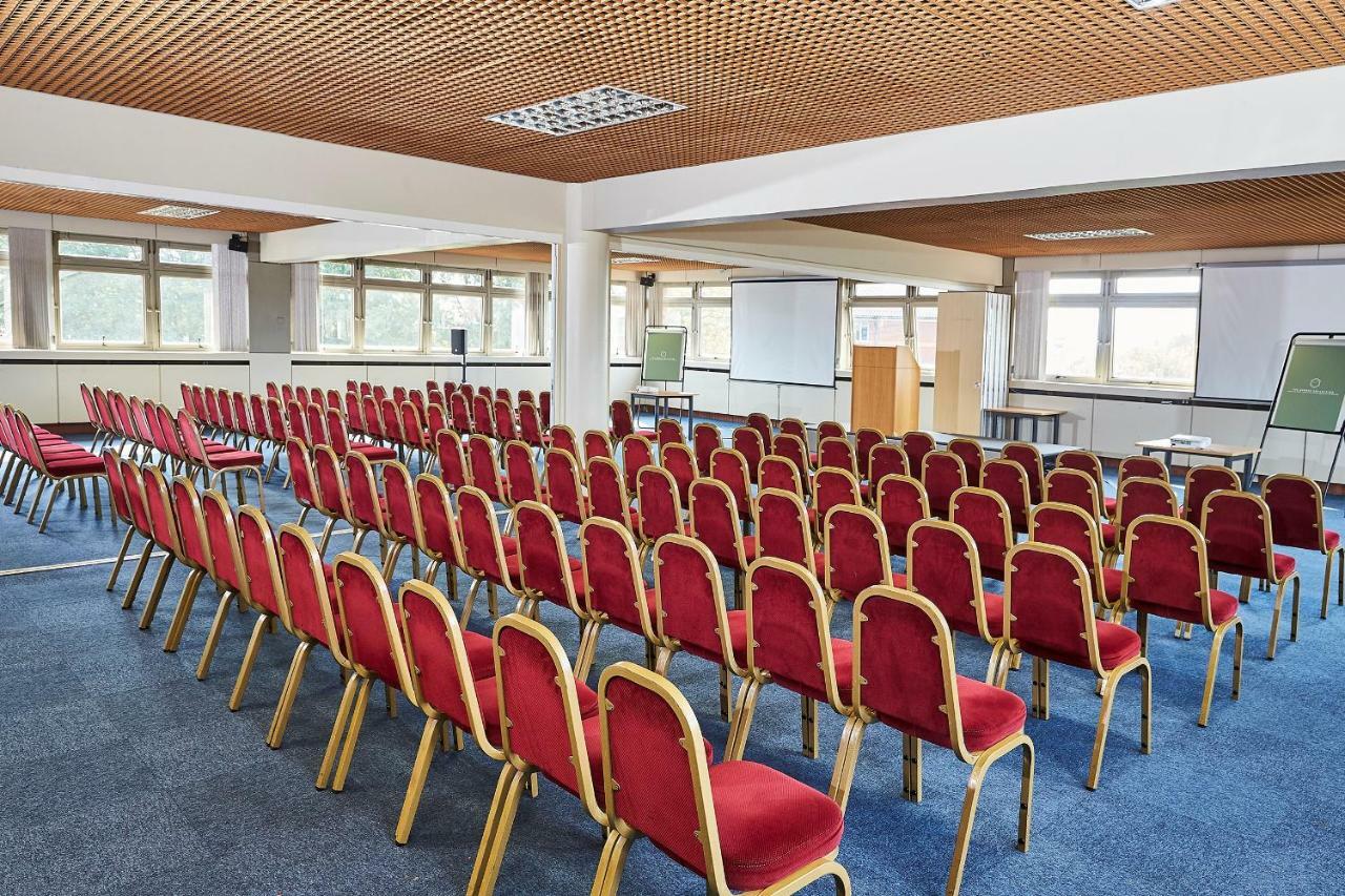Yarnfield Park Training And Conference Centre Ξενοδοχείο Stone  Εξωτερικό φωτογραφία